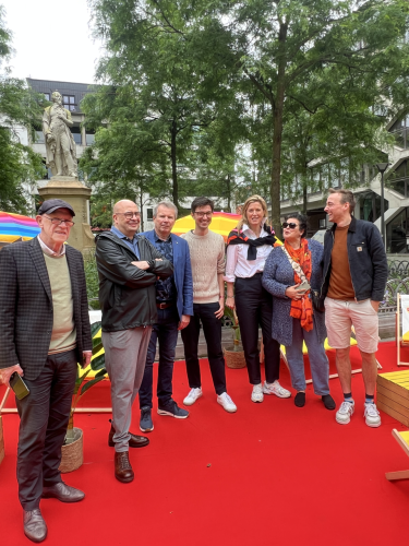 Feathers Events doet ganse productie en voorziet muziek voor Quartier Summertime Shopping